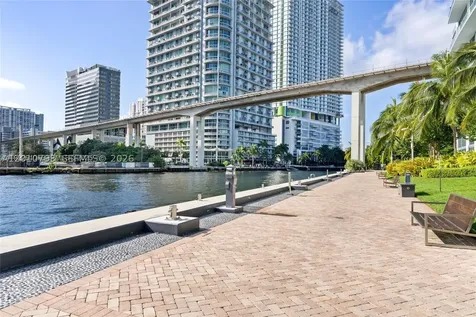 350 S Miami Avenue Miami FL 33130