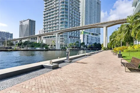 350 S Miami Avenue Miami FL 33130