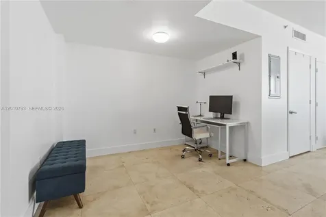 350 S Miami Avenue Miami FL 33130