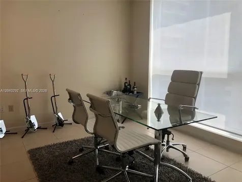 175 SW 7th Street Miami FL 33130