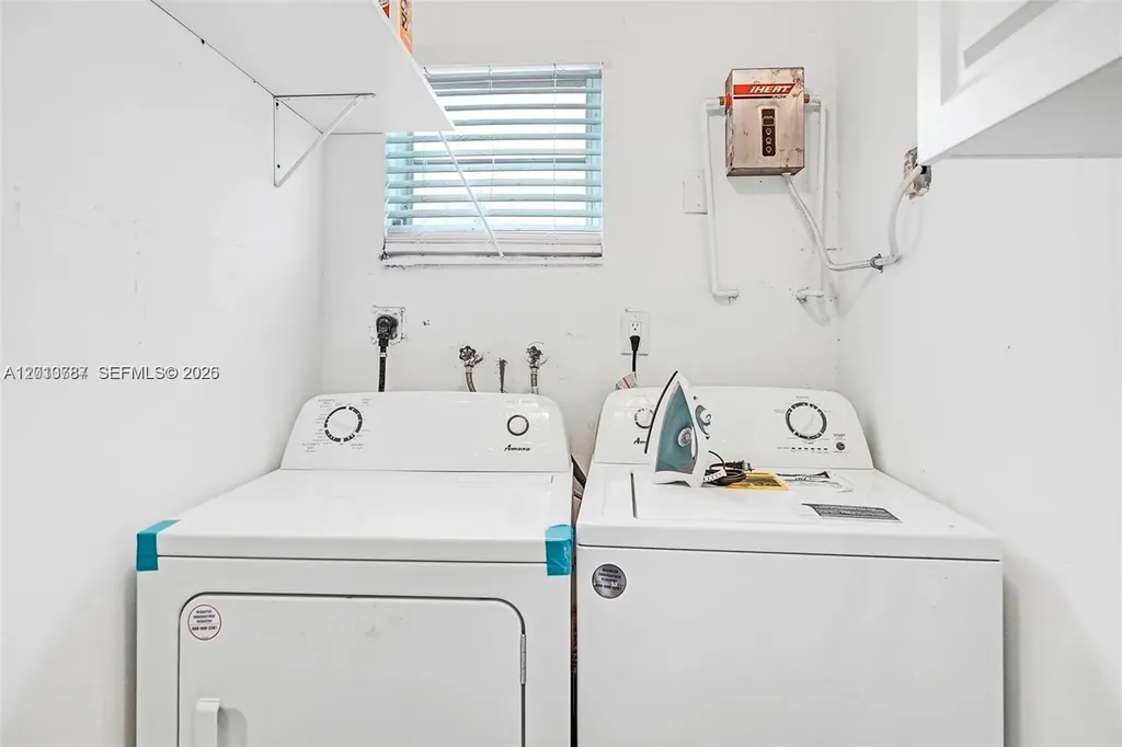 2338 Fillmore Street Hollywood FL 33020