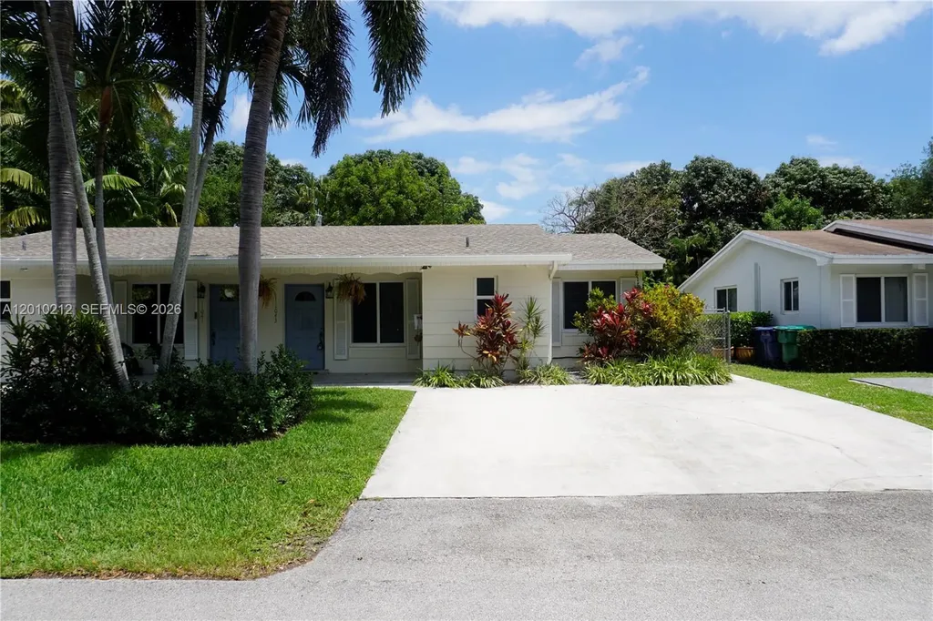 11043 SW 79th Avenue Pinecrest FL 33156