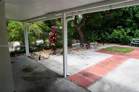 11043 SW 79th Avenue Pinecrest FL 33156