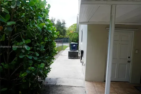 11043 SW 79th Avenue Pinecrest FL 33156