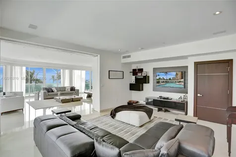 10101 Collins Avenue Bal Harbour FL 33154