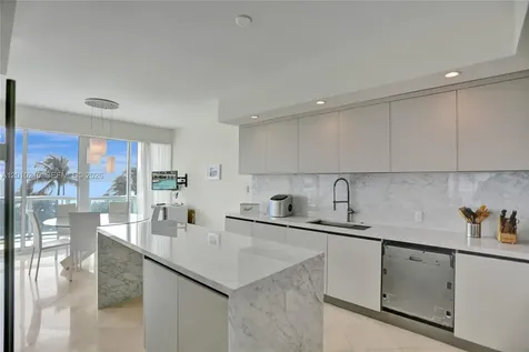 10101 Collins Avenue Bal Harbour FL 33154