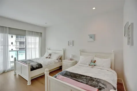 10101 Collins Avenue Bal Harbour FL 33154