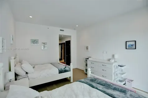 10101 Collins Avenue Bal Harbour FL 33154