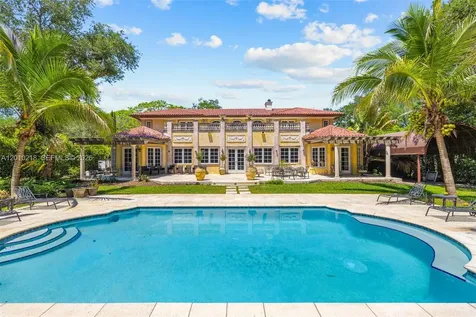 6905 SW 75th Avenue Miami FL 33143