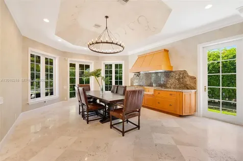 6905 SW 75th Avenue Miami FL 33143