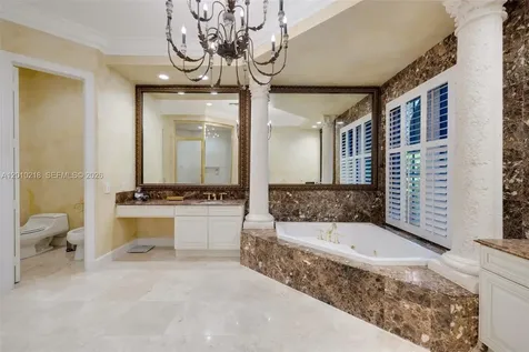 6905 SW 75th Avenue Miami FL 33143