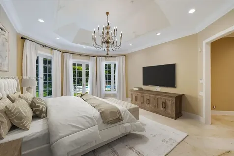 6905 SW 75th Avenue Miami FL 33143