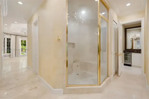 6905 SW 75th Avenue Miami FL 33143