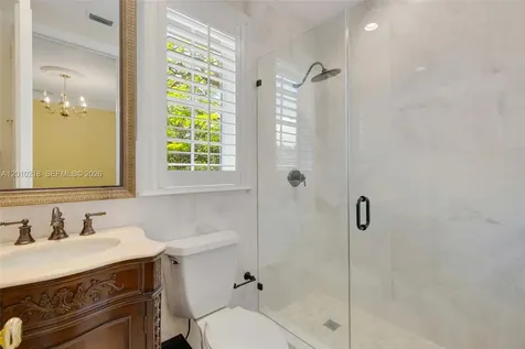 6905 SW 75th Avenue Miami FL 33143