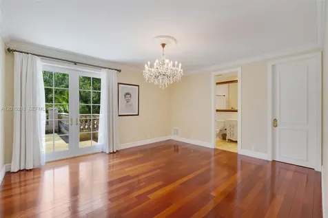 6905 SW 75th Avenue Miami FL 33143