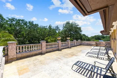 6905 SW 75th Avenue Miami FL 33143