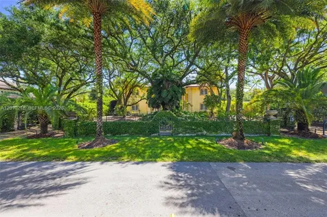 6905 SW 75th Avenue Miami FL 33143