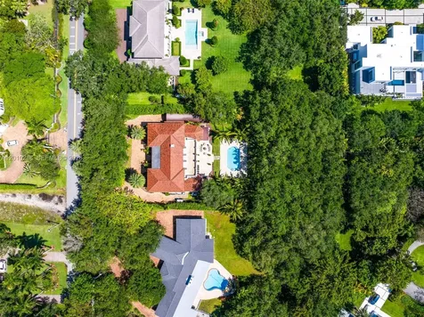 6905 SW 75th Avenue Miami FL 33143