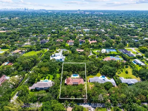 6905 SW 75th Avenue Miami FL 33143