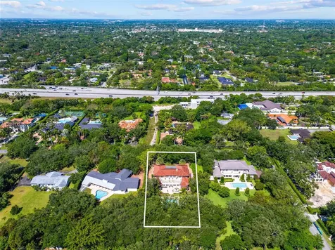 6905 SW 75th Avenue Miami FL 33143