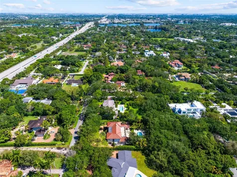 6905 SW 75th Avenue Miami FL 33143