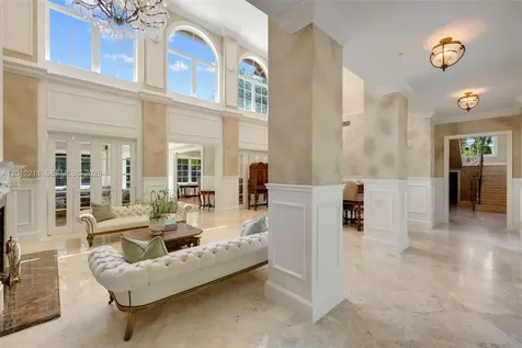 6905 SW 75th Avenue Miami FL 33143
