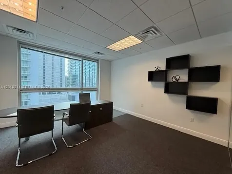 175 SW 7th Street Miami FL 33130