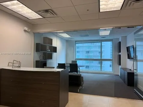 175 SW 7th Street Miami FL 33130