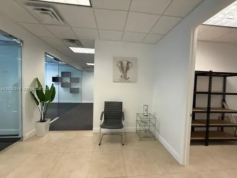 175 SW 7th Street Miami FL 33130