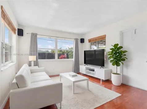 234 SE 3rd Terrace Dania Beach FL 33004