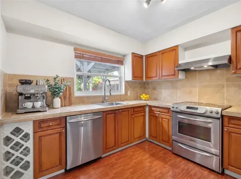 234 SE 3rd Terrace Dania Beach FL 33004