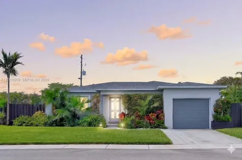 234 SE 3rd Terrace Dania Beach FL 33004