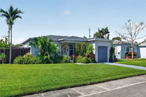 234 SE 3rd Terrace Dania Beach FL 33004