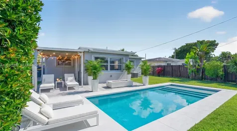 234 SE 3rd Terrace Dania Beach FL 33004