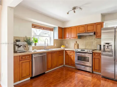 234 SE 3rd Terrace Dania Beach FL 33004