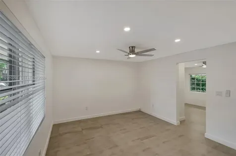 345 Michigan Avenue Miami Beach FL 33139