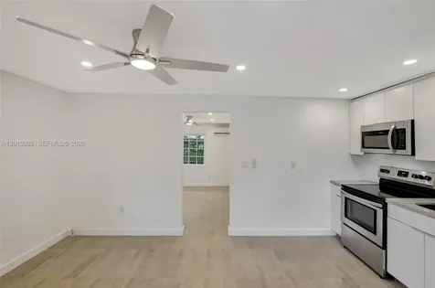 345 Michigan Avenue Miami Beach FL 33139