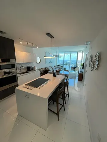 851 NE 1st Avenue Miami FL 33132
