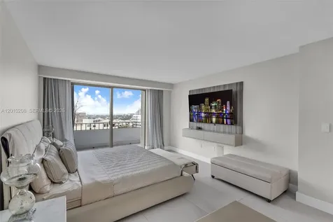155 Ocean Lane Drive Key Biscayne FL 33149