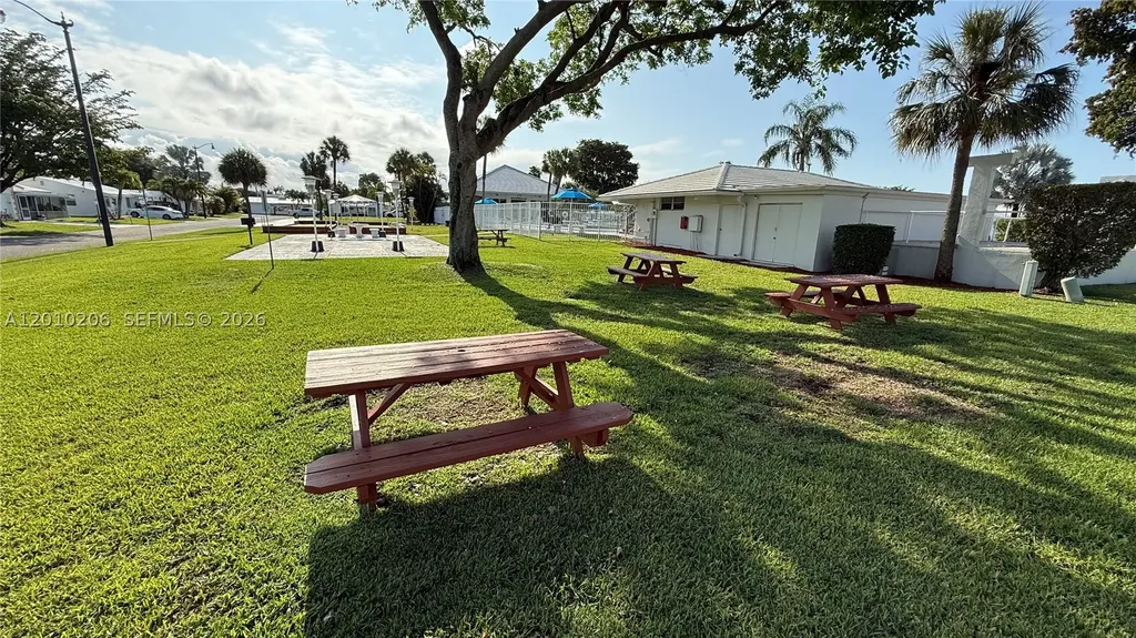 3021 NW 2nd Avenue Pompano Beach FL 33064