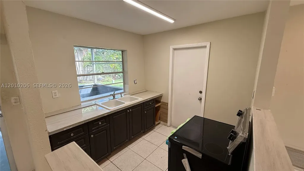 3021 NW 2nd Avenue Pompano Beach FL 33064