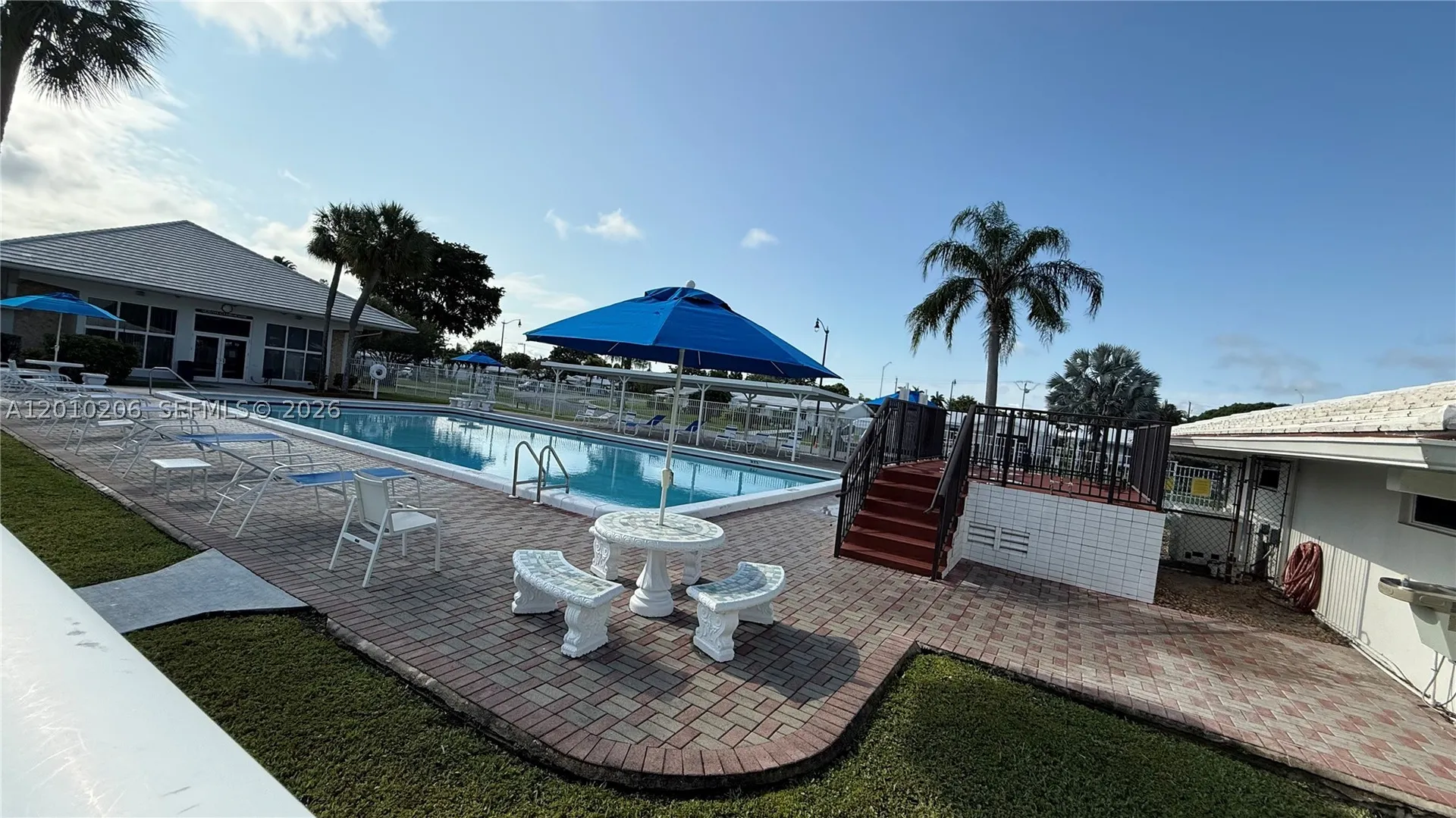 3021 NW 2nd Avenue Pompano Beach FL 33064
