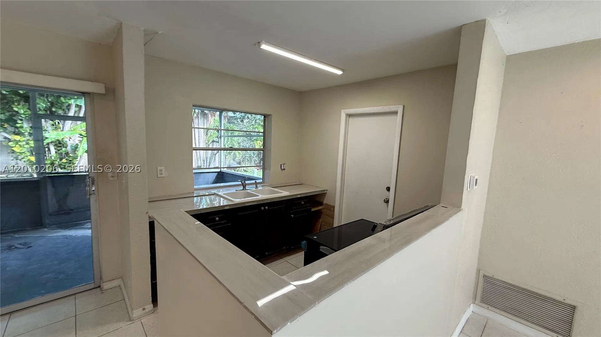 3021 NW 2nd Avenue Pompano Beach FL 33064