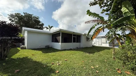 3021 NW 2nd Avenue Pompano Beach FL 33064