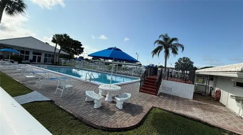 3021 NW 2nd Avenue Pompano Beach FL 33064