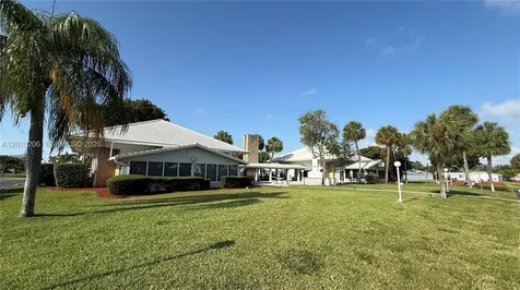 3021 NW 2nd Avenue Pompano Beach FL 33064