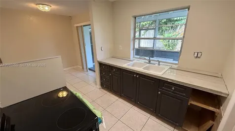 3021 NW 2nd Avenue Pompano Beach FL 33064