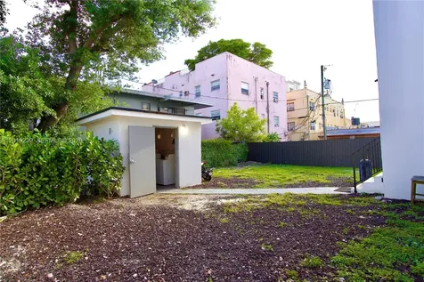 1142 SW 4th Street Miami FL 33130