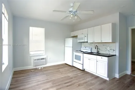 1142 SW 4th Street Miami FL 33130