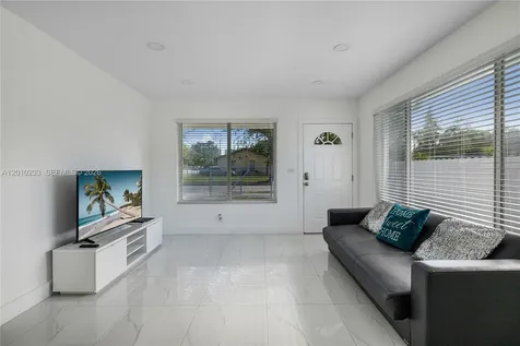 301 NW 34th Street Miami FL 33127